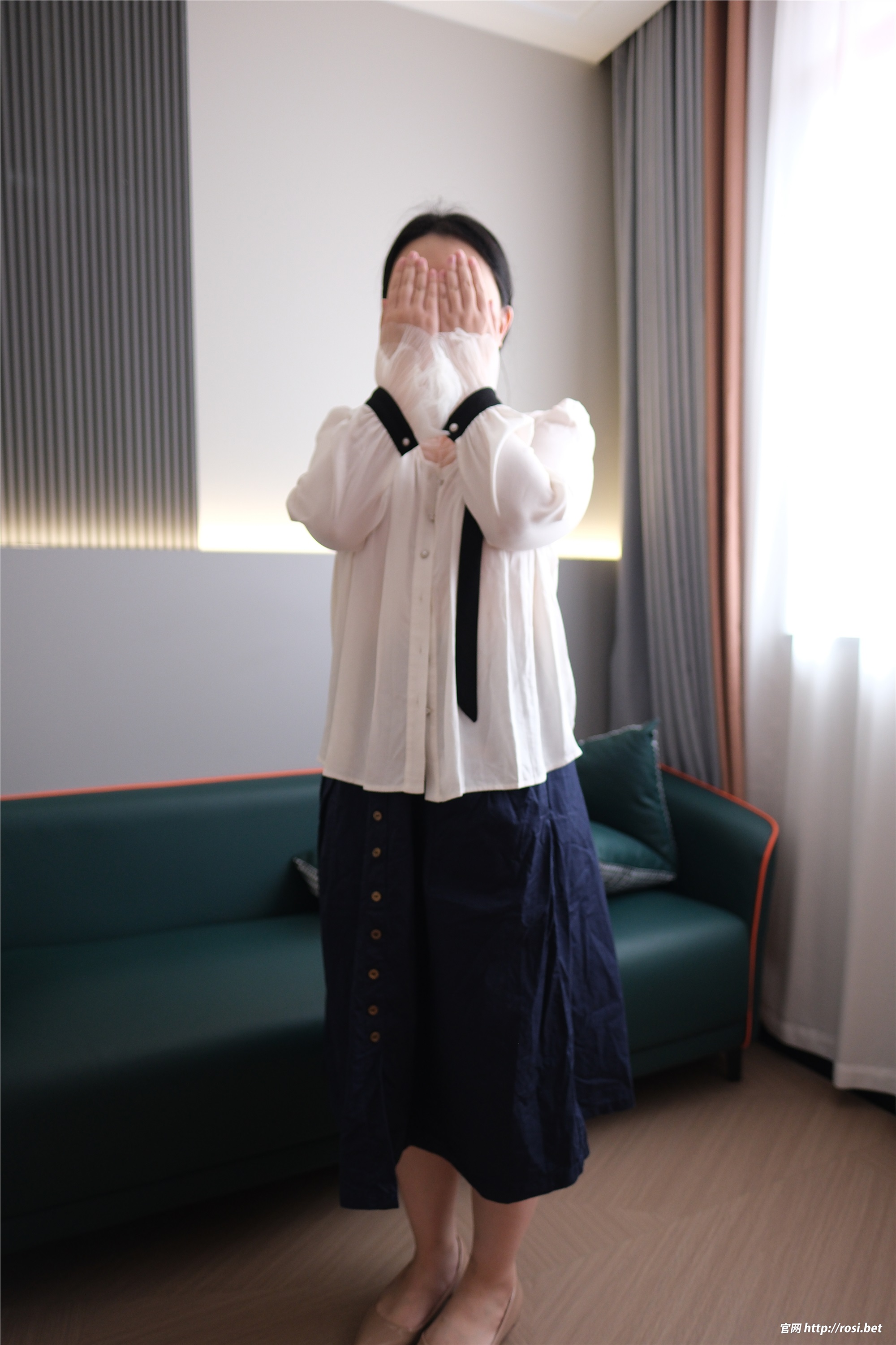 ROSI写真 2025.12.08 NO.5117